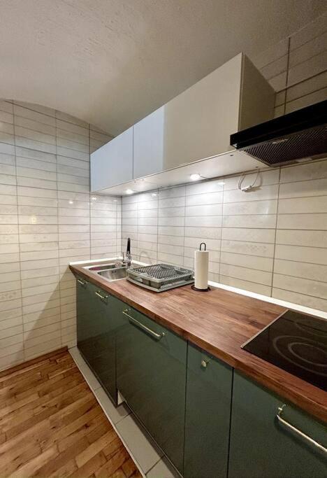 Charming Appartment 3-Min Walk To Old Town - Free Parking Любляна Экстерьер фото